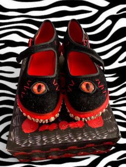 Alt goth black and red nightmare platform maryjanes size 7