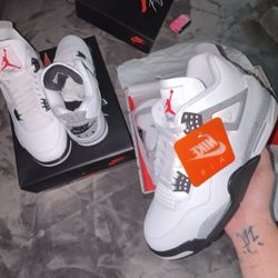 Jordan 4 Retro White Cements (2025) 