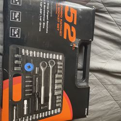 52 Piece Combo Ratchet Set-opened Never Used