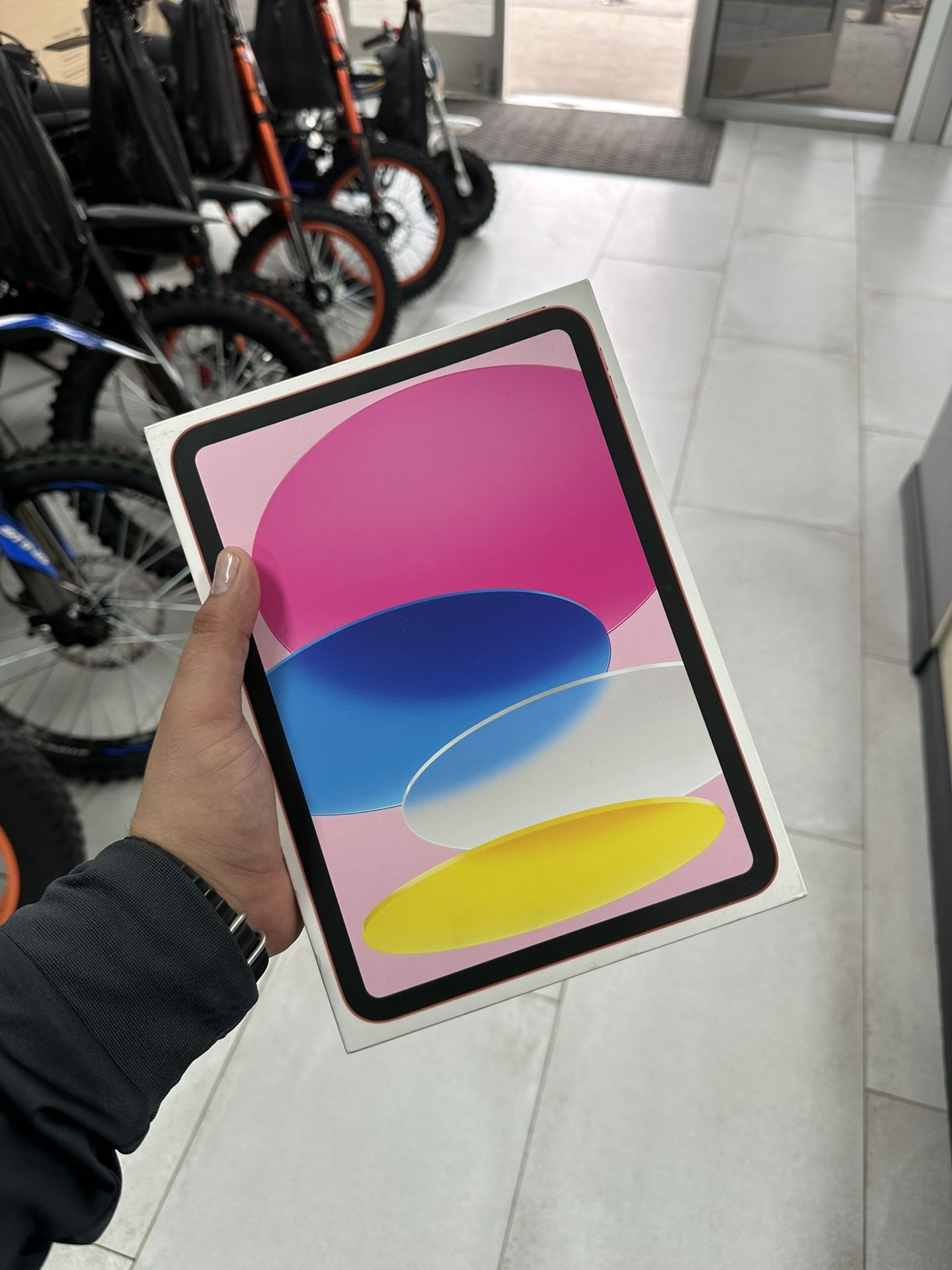 iPad 11th Gen 128GB $349 BLACK FRIDAY DEAL!!