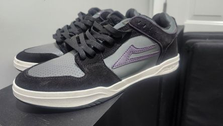 Lakai telford low