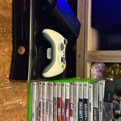 Xbox 360 Perfect Condition With 18 Great Games! 