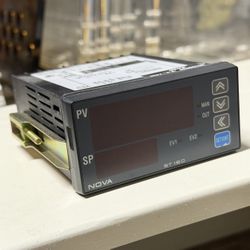 Temperature Controller ST160