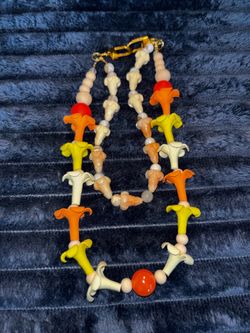 Hawaiian flower keychain