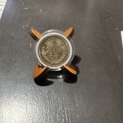 Mexican un peso coin