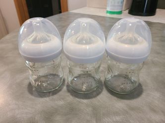 Glass-Philips Avent Natural bottles