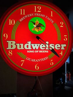 BUDWEISER  ELECTRIC CLOCK