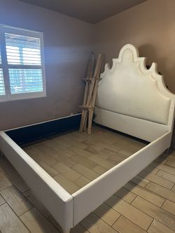 Calk King Base For Bed Like New