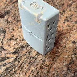 6 Outlet Surge Protector