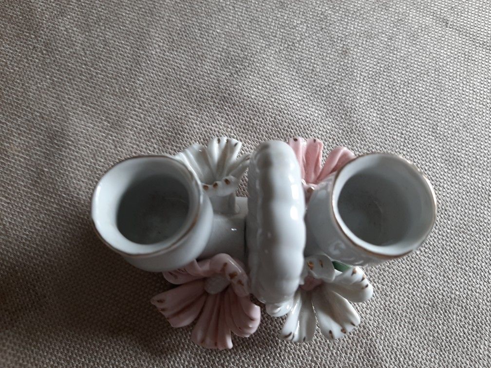 Candle holder