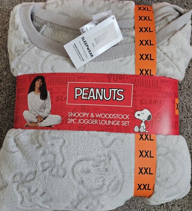 Snoopy & Peanuts 2 PC Jogger Lounge Set