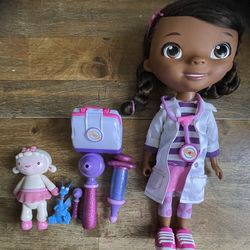 Doc Mcstuffin Doll With Accessories