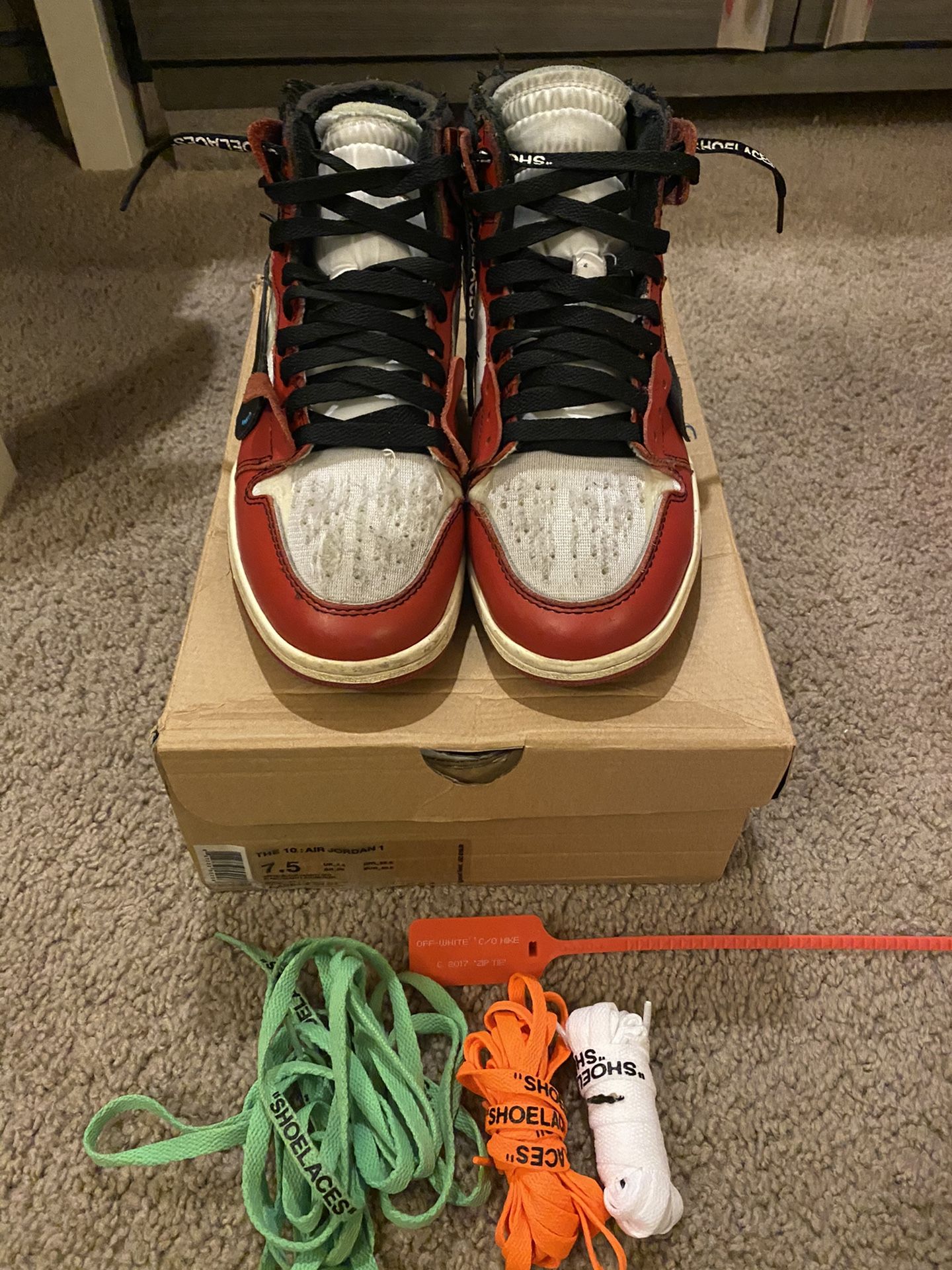 Jordan 1 Retro Off-White Chicago Size 7.5