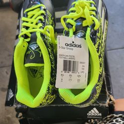 Viking throwback cleats