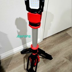 MILWAUKEE M12 FUEL ROCKET LIGHT 1400 LUMENS