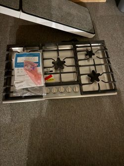 Gas cooktop