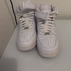 Air Forcé 1 Size 9