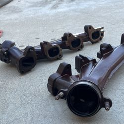 Challenger 5.7 HEMI OEM Exhaust Manifolds