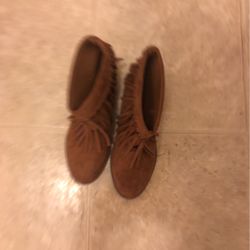 Girls Boots Size 3 (American Eagle)