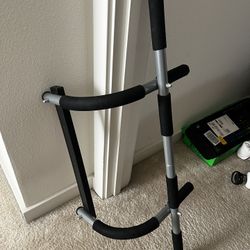 Pull Up Bar