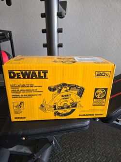 Dewalt Circular Saw