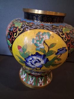 Antic Chinese Ming Stile Cloisone Vase 10"