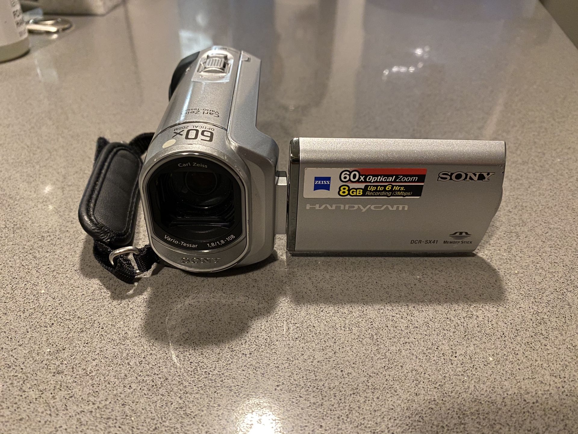 Sony handycam Video camera with case