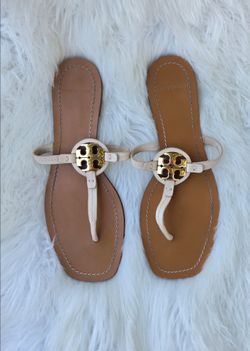 TORY BURCH Originales size 8.