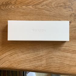 Apple Watch Series 9 GPS - BRAND NEW in box