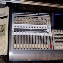 VS-1824 Roland  Recording Workstation Music 