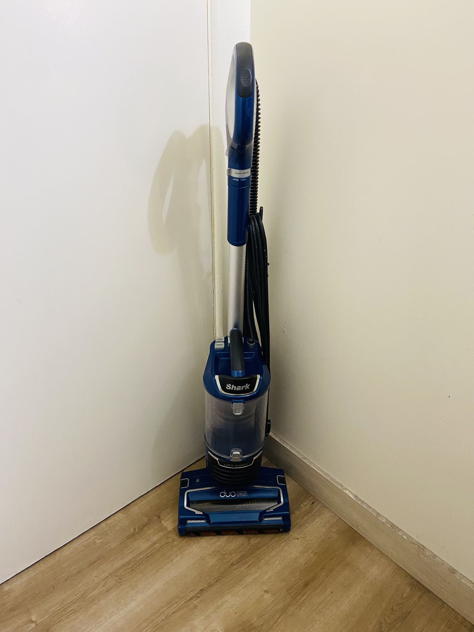 Shark DuoClean Vacuum Cleaner