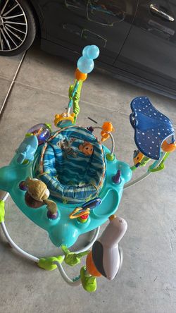 Baby bouncer