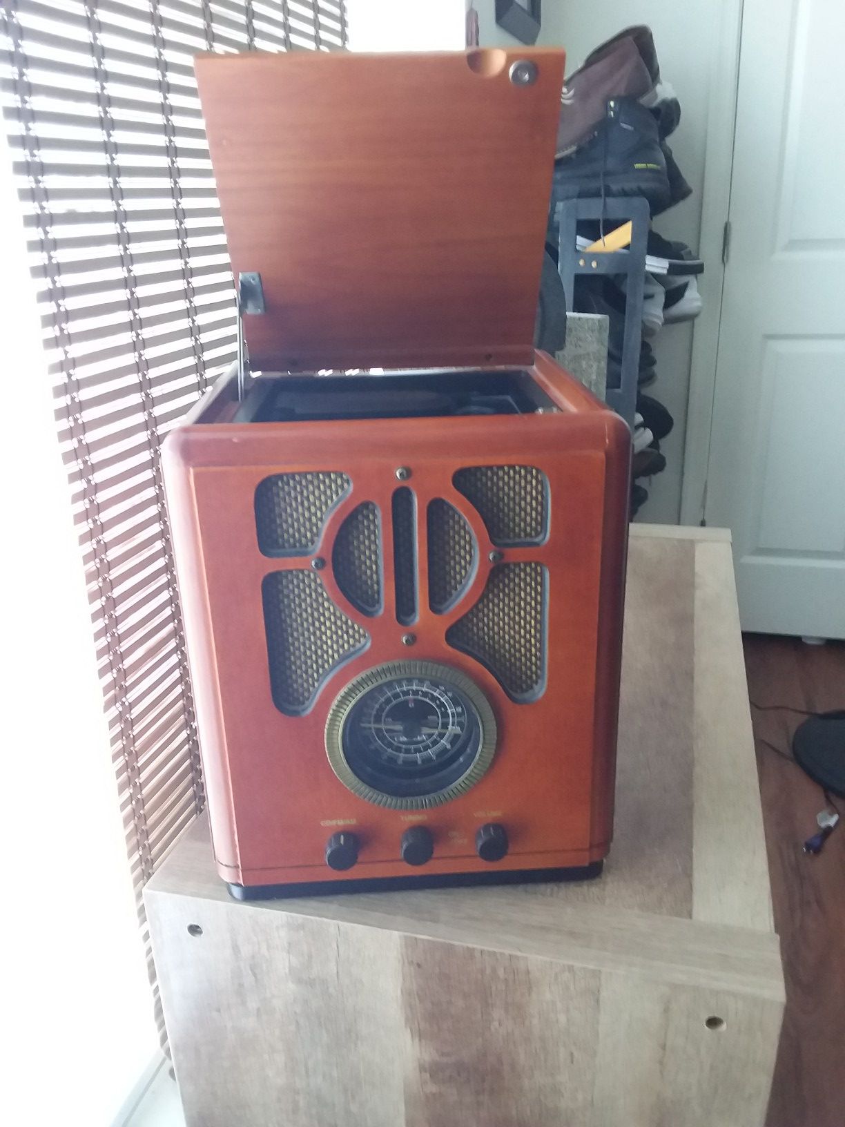 CROSLEY special edition radio/CD player