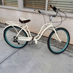 Schwinn Beach cruiser 