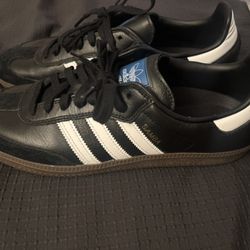 Brand New Adidas Men Shoes 
