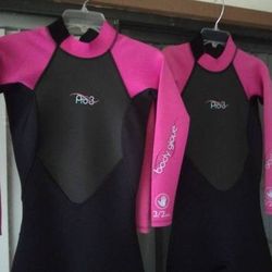 Women 🐠 * WETSUIT *size 3/4 & 5/6 * BODY GLOVE