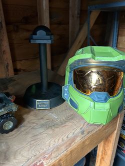 Halo master chief helmet