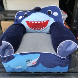 Shark plush children’s chair 