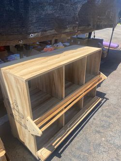 Chicken coop real wood $25 firm text me when you’re ready to buy