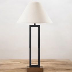 Vintage Simple Desk Light American Style  26”white black with wood accent Table Lamp