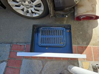 Range drawer