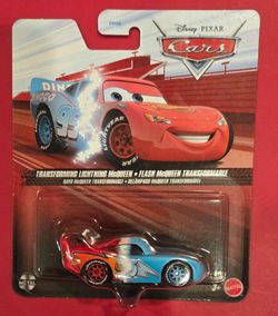Disney Pixar Cars,  "Transforming Lightning Mcqueen",  VHTF
