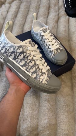 Dior b23