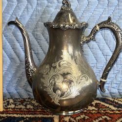 Antique Silver Plate Teapot Middletown Plate Co
