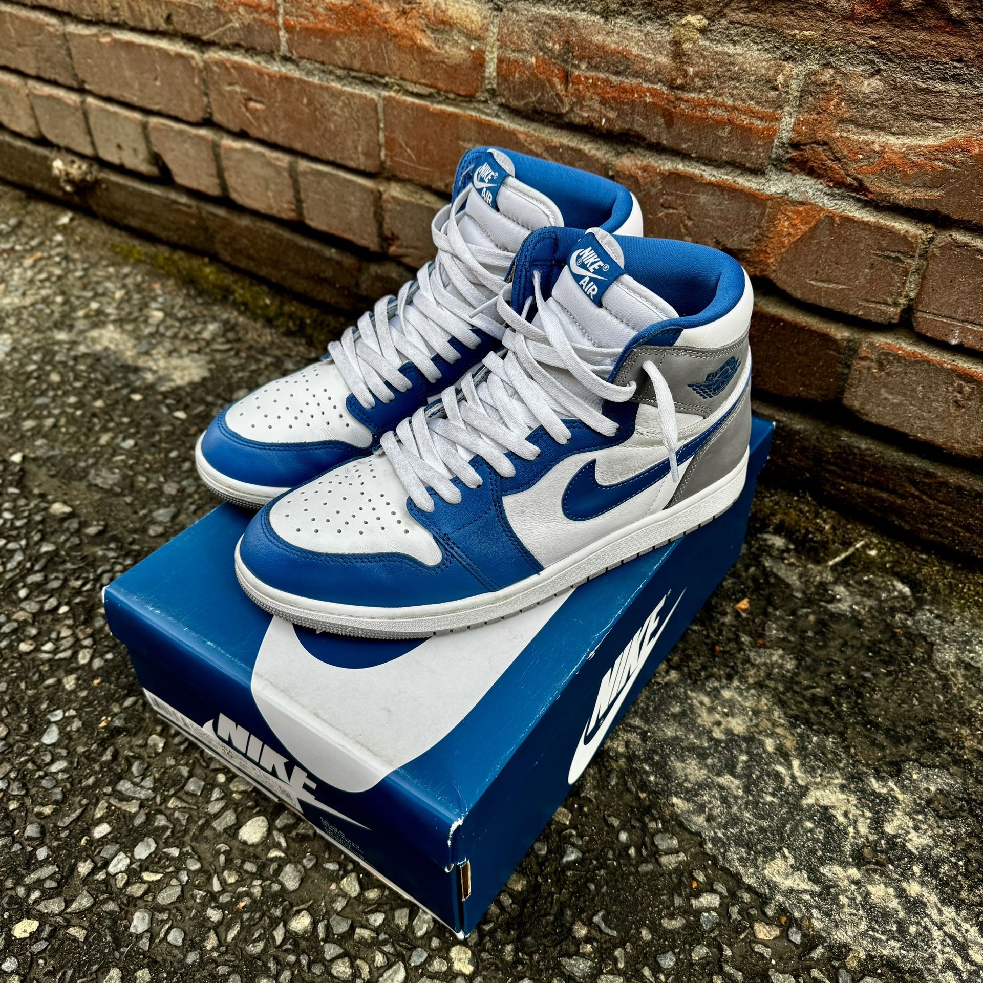 Jordan 1 Retro High OG “True Blue” Men’s Size 10.5 (Used)