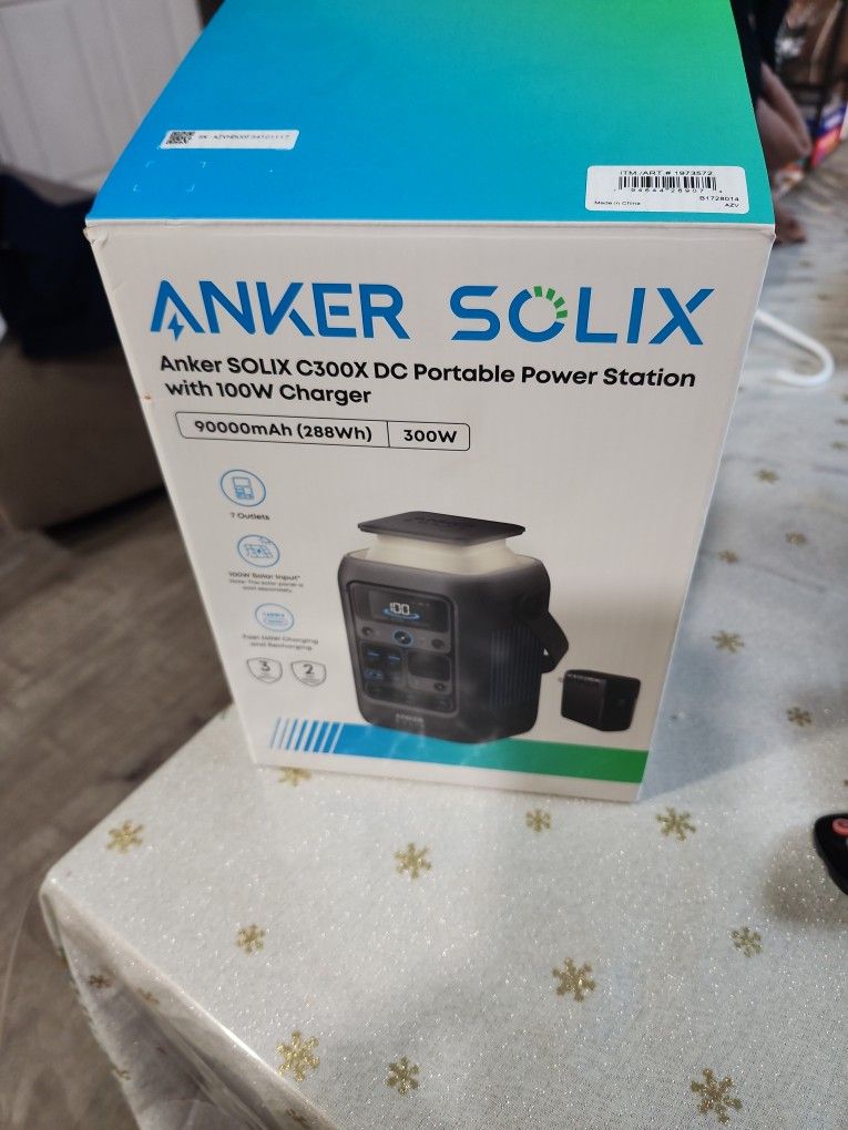 Anker Solis