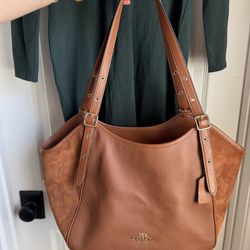 Gorgeous HTF leather & suede coach meadow tote