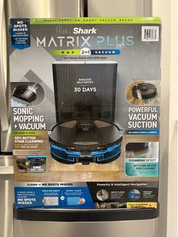 BRAND NEW IN A BOX Shark Matrix Plus Robot Vacuum and Mop (UR2650WS)