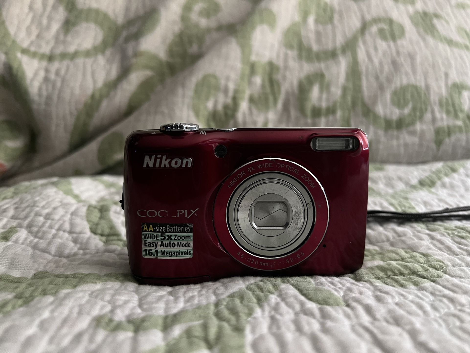 Nikon Coolpix L26 16.1MP digital Camera - Red
