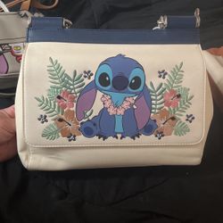 Loungefly stitch & scrump Lei purse